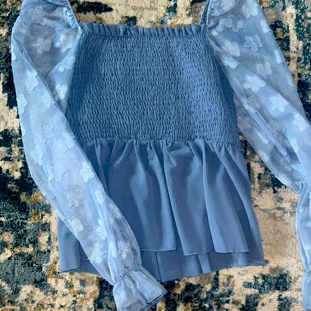 Cute blue work/casual top!
